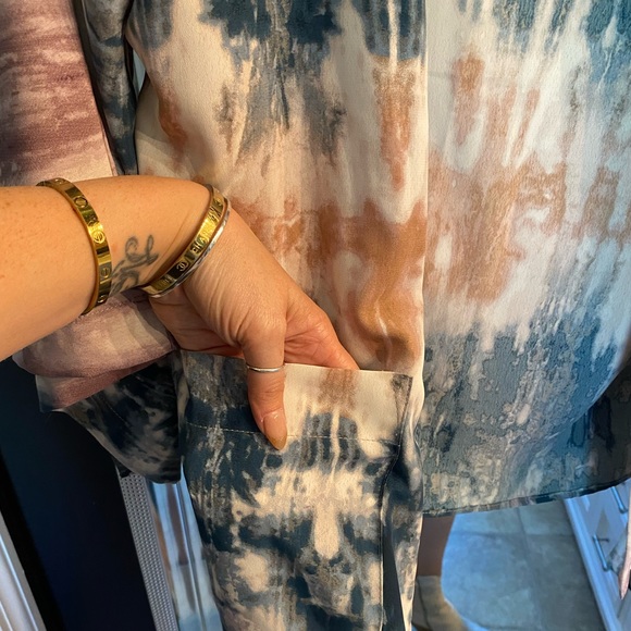 Kimono /wrap top - Picture 3 of 5